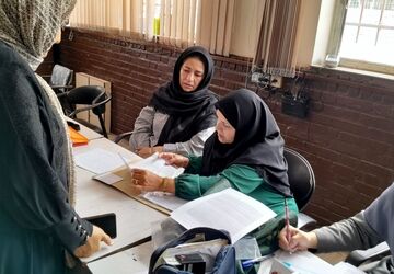 آغاز ثبت نام  دبیرستان میثاق منطقه تبادکان