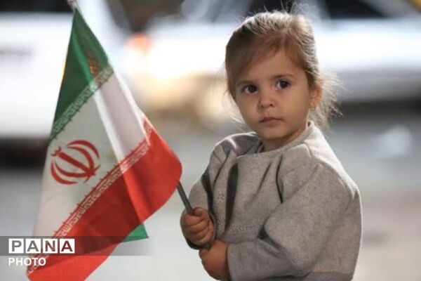 رباط‌کریم غرق در شور غدیر؛ از تجمعات مردمی تا برپایی غرفه‌های فرهنگی