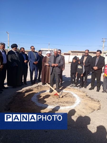 آیین کلنگ زنی آموزشگاه ۶کلاسه سلمان فارسی  در روستای بداف ابرکوه