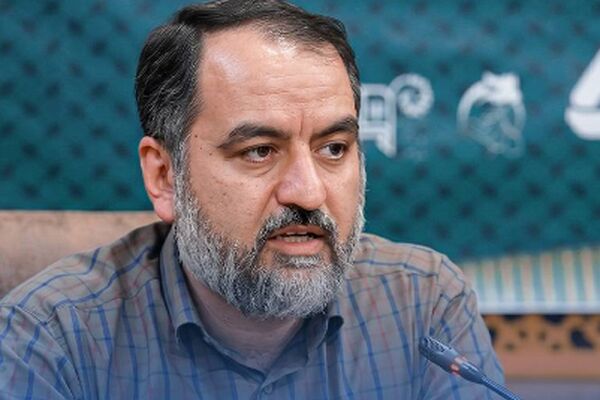 تراز عملکرد همه مسئولان و فعالان فرهنگی باید کسب رضایت رهبر معظم انقلاب اسلامی و حرکت در مسیر تحقق آرمان‌های انقلاب باشد