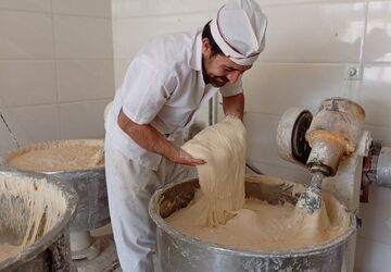 روایت کار یک نانوا در شهرستان بن 