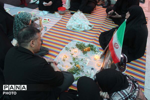 حال و هوای آغاز سال نو در جوار مزار شهدای جنگ رمضان