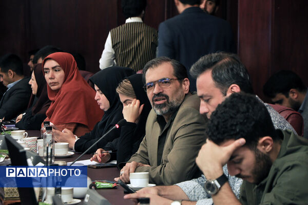 آیین افتتاح مرکز تسهیل تأمین مالی تولید و رونمایی از سامانه جامع تسهیلات اشتغال‌زایی کشور