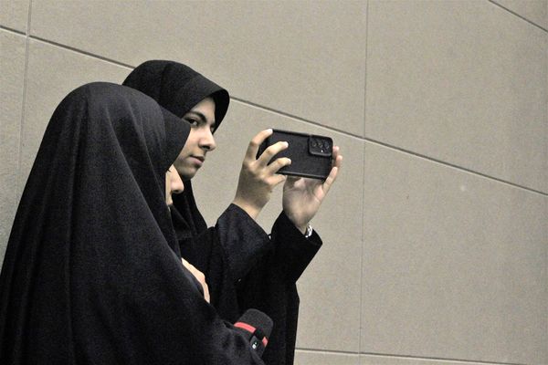 تقدیر از دانش‌آموزان و فرهنگیان برگزیده مسابقات قرآنی در استان قم