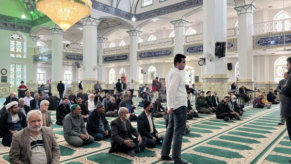 تکریم مادران و همسران شهدا و تجلیل از برگزیدگان مسابقات در نماز جمعه اشکذر 