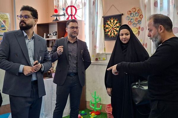 بازدید مسئولان آموزشی مقطع ابتدایی از طرح جابر بن حیان در دبستان ایمان