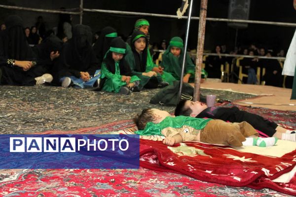 تعزیه‌خوانی در روستای هوتک