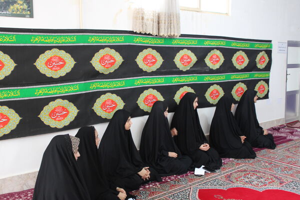 دیدار جمعی از دانش آموزان دبیرستان فاطمه الزهرا (س) با امام جمعه سملقان