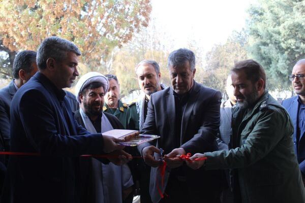 نمایشگاه صنایع دستی ملکان فرصتی برای دیدن و خرید آثار بومی