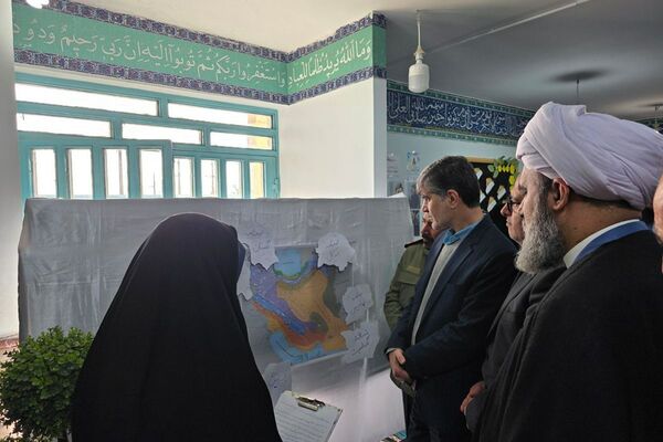 زنگ انقلاب در ملارد با حضور مدیرکل آموزش و پرورش شهرستانهای تهران نواخته شد