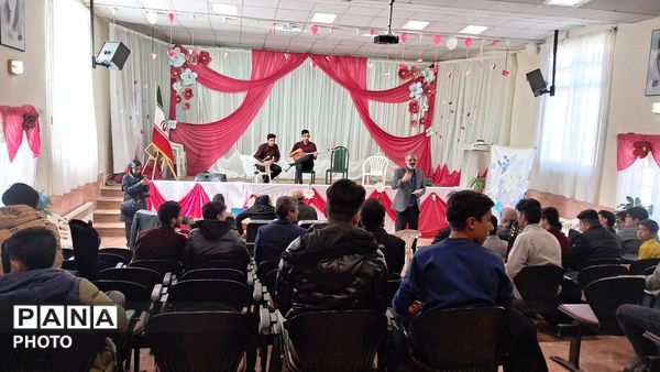 مسابقه هم نوازی، تک نوازی و آواز خوانی پسران در شهرستان کاشمر 