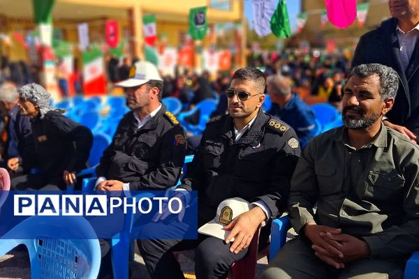 طنین زنگ انقلاب در مدرسه فرزانگان شهرستان باشت