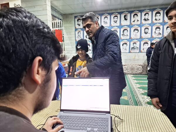 برگزاری مراسم اعتکاف توسط دانش‌آموزان معتکف شهرستان اسلامشهر