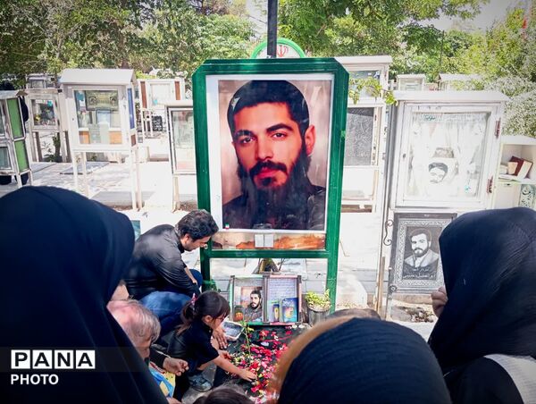 در میان عطر شهادت و یاد امام حسین(ع)