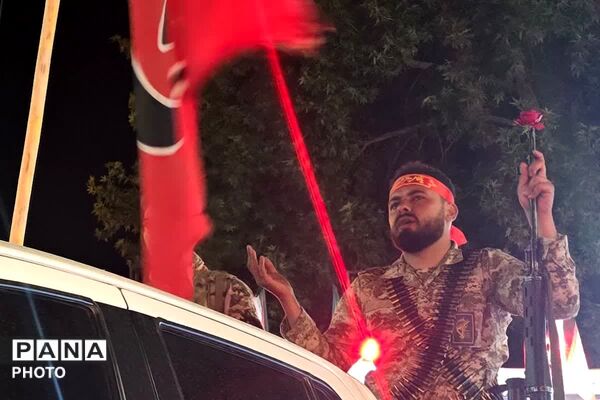 بیعت مردم در شب عید غدیروشعار ایستادگی در مسیر آرمان‌های انقلاب