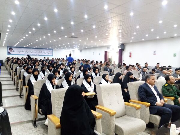  مراسم تحلیف فرماندهان واحد بسیج دانش آموزی خلیل آباد