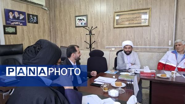 نشست معاون پرورشی آموزش‌ و پرورش کهگیلویه و بویراحمد با تشکل‌های دانش‌آموزی 