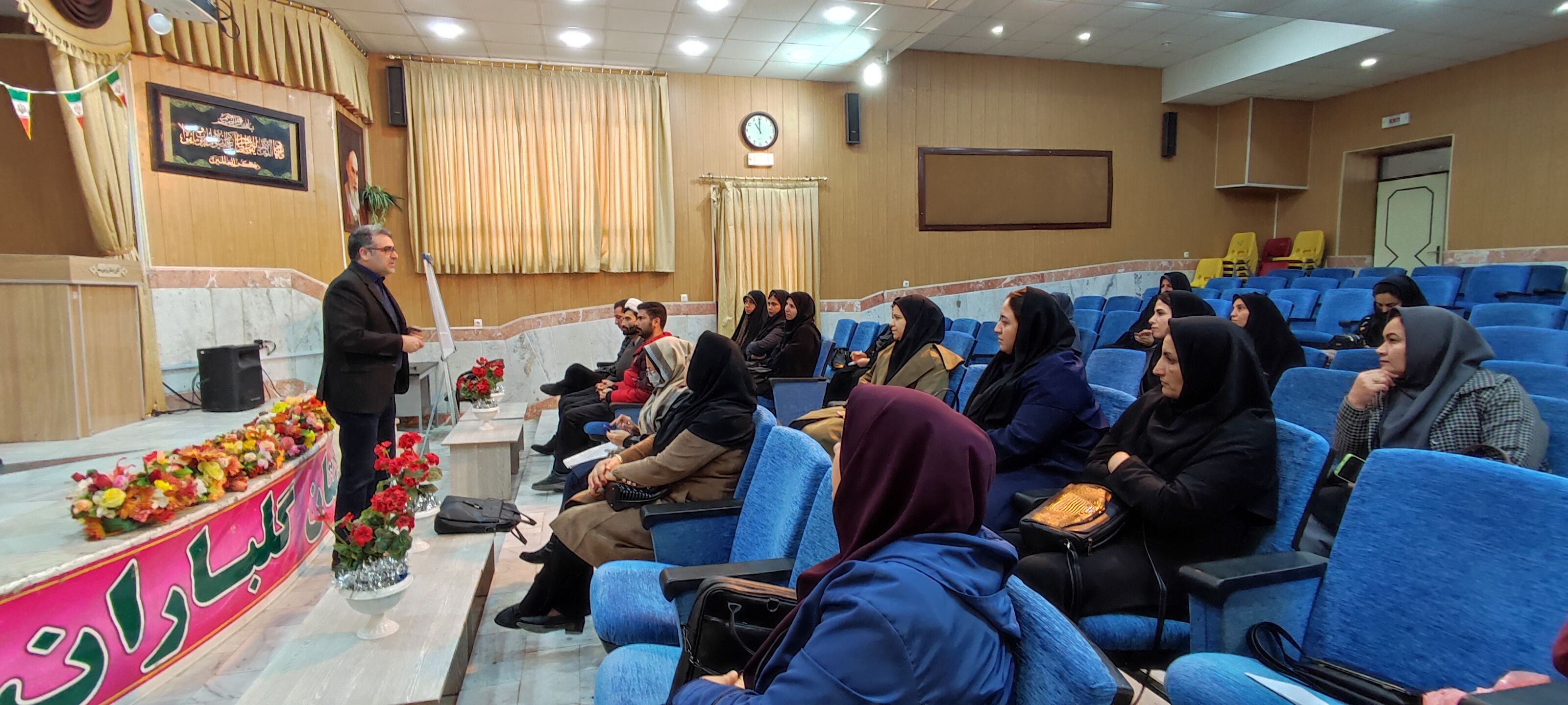 کارگاه آموزشی نماد در شیروان