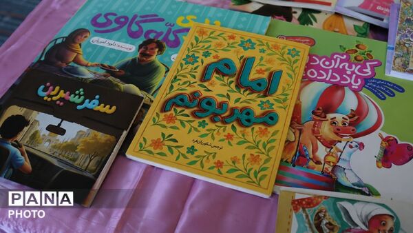 فعالیت مجموعه مردم‌نهاد مسجد جامع کمالشهر در حوزه کتابخوانی