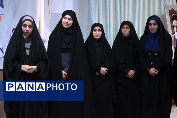 افتتاحیه «مدرسه انقلاب» در مدرسه تقوی‌پیشگان بهارستان‌دو