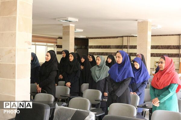 بزرگداشت آموزگاران پایه اول در فیروزکوه