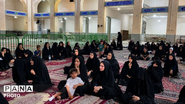 حسینیه میونگاه بافق میزبان مراسم رهبر شهید ایران