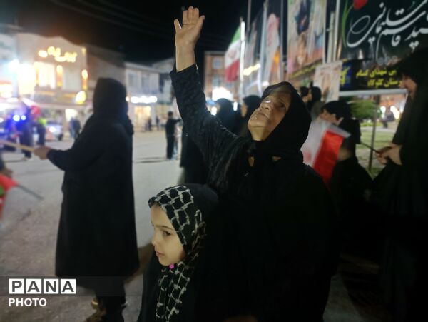 اربعین رهبر شهید انقلاب و شهدای میناب در گلوگاه 