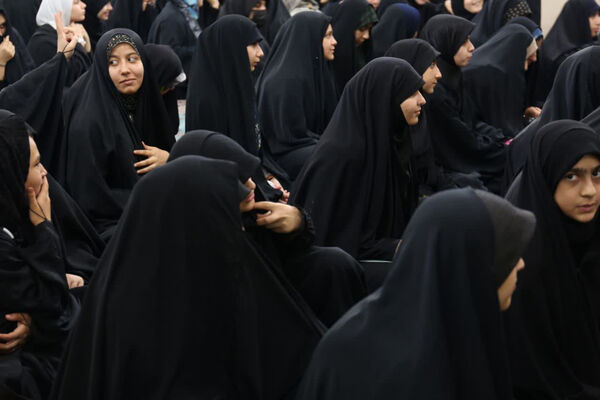 دومین روز اعتکاف دانش‌آموزی دختران در قم