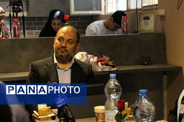 افتتاح کافه گفتگو در کانون ریحانه بجنورد 