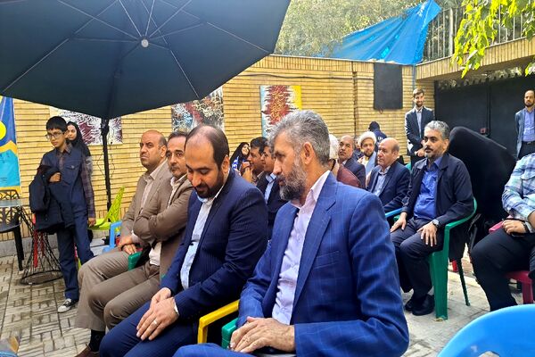 افتتاحیه کافه دخترونه در کانون فرهنگی پانزده خرداد مشهد