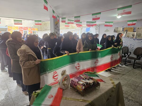 طنین زنگ انقلاب در مدارس شهرستان شهریار 