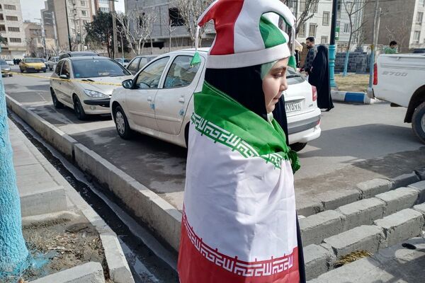 خروش مردمی در خیابان‌های رباط‌کریم در 22بهمن