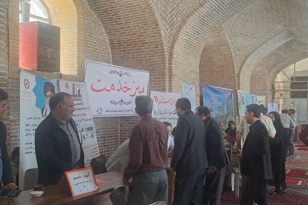 میز خدمت ادارات نیشابور پیش از نماز جمعه 