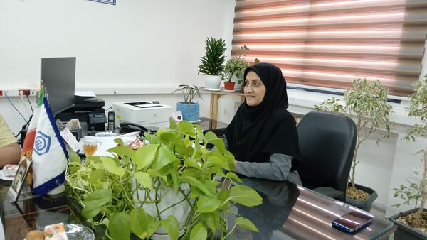 دیدار رئیس سازمان دانش‌آموزی و دانش‌آموزان پیشتاز و خبرنگاران پانا با رئیس سازمان تأمین اجتماعی محمودآباد 