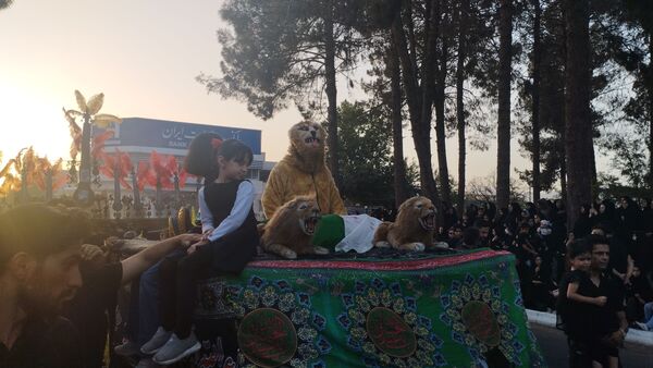 مراسم عزاداری عصر عاشورا در خلیل آباد 