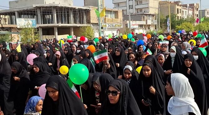 حضور کم نظیر مردم رودان  در راهپیمایی ۲۲ بهمن ۱۴۰۴