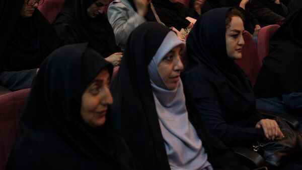 همایش بزرگداشت مقام معلم آموزش و پرورش ناحیه 2 زنجان