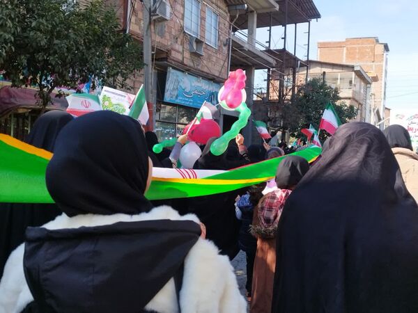 جشن تولد انقلاب اسلامی ایران در گلوگاه 
