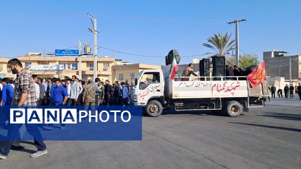 تشییع باشکوه شهید گمنام با بدرقه پرشور دانش‌آموزان