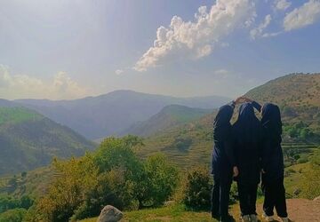 بازدید از کاروانسرا قدیمی روستای شلیل