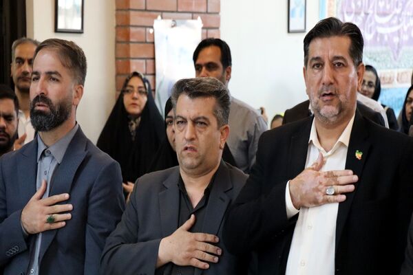 یک خشت هزار امید
