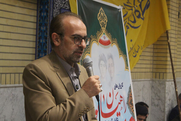 اعزام نخستین گروه از دختران دانش‌آموز ناحیه یک قم به اردوی راهیان نور