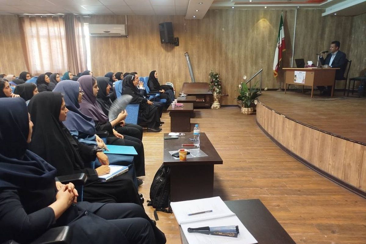  توانمندسازی مربیان کودکستان شهر قدس و رباط کریم 