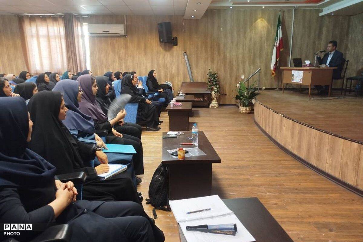  توانمندسازی مربیان کودکستان شهر قدس و رباط کریم 