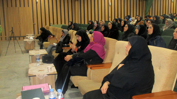 جلسه هم افزایی رابطان مشاور در کانون امام علی(ع) ناحیه یک کرج