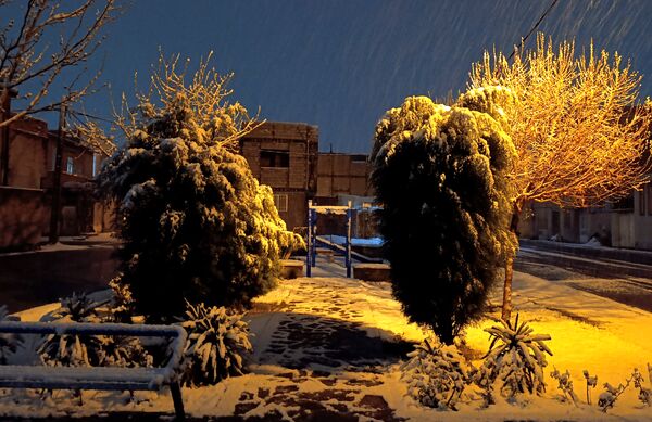رحمت الهی برف بهاری بر دیار سلسله الذهب