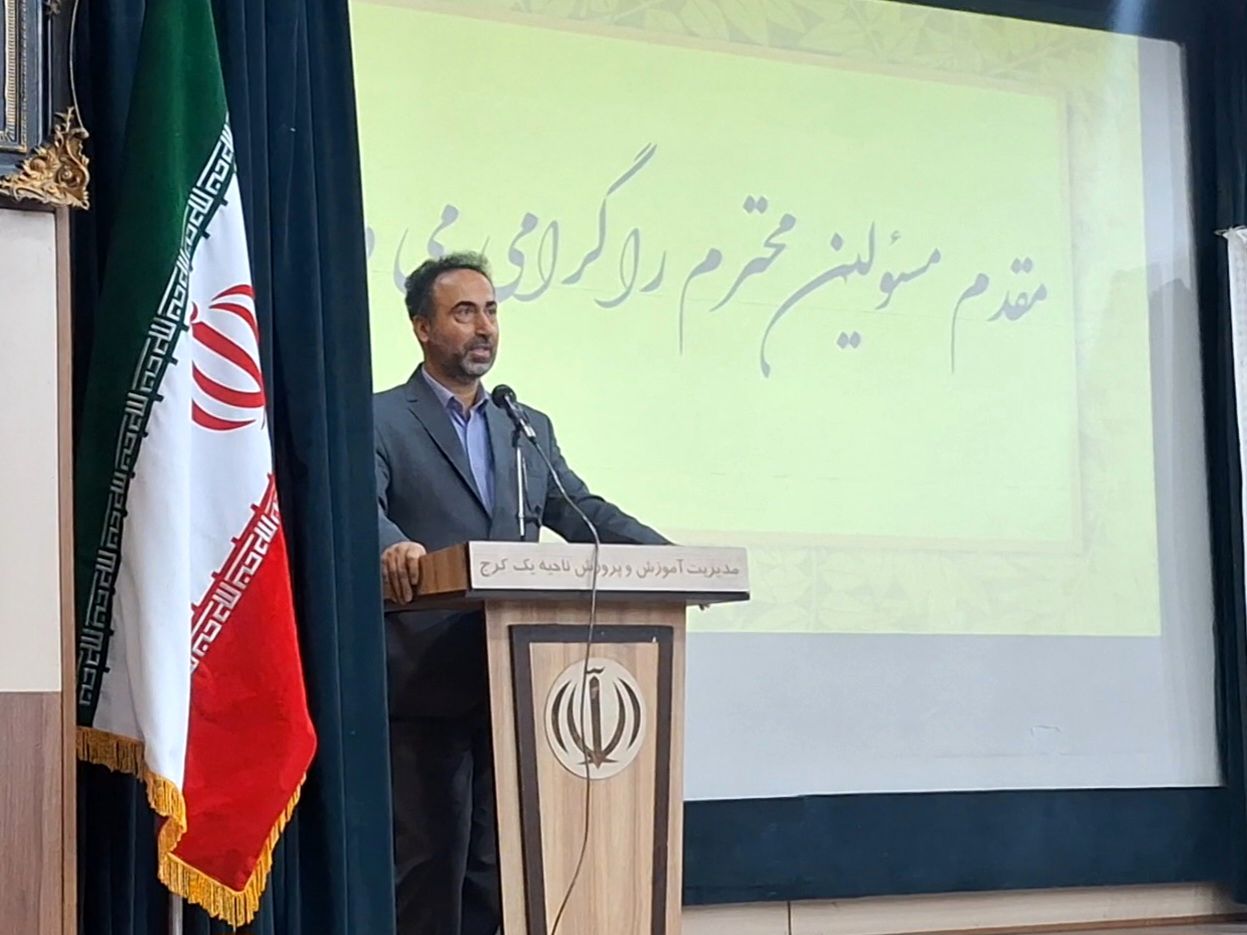 امروز در سایه ایثار و رشادت شهدا کنار یکدیگر هستیم