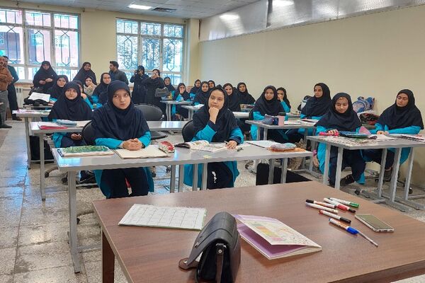 آیین نواختن زنگ استاندارد در هنرستان صدیقه ناظران 