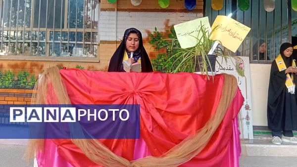 مراسم ولادت حضرت زینب(س) و روز پرستار در دبیرستان عطیه