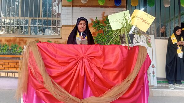 مراسم ولادت حضرت زینب(س) و روز پرستار در دبیرستان عطیه